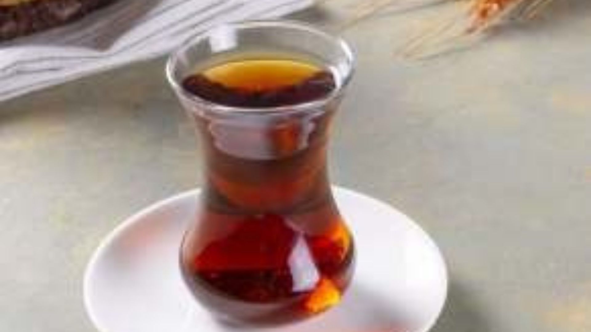 Taze Demlenmiş Çay
