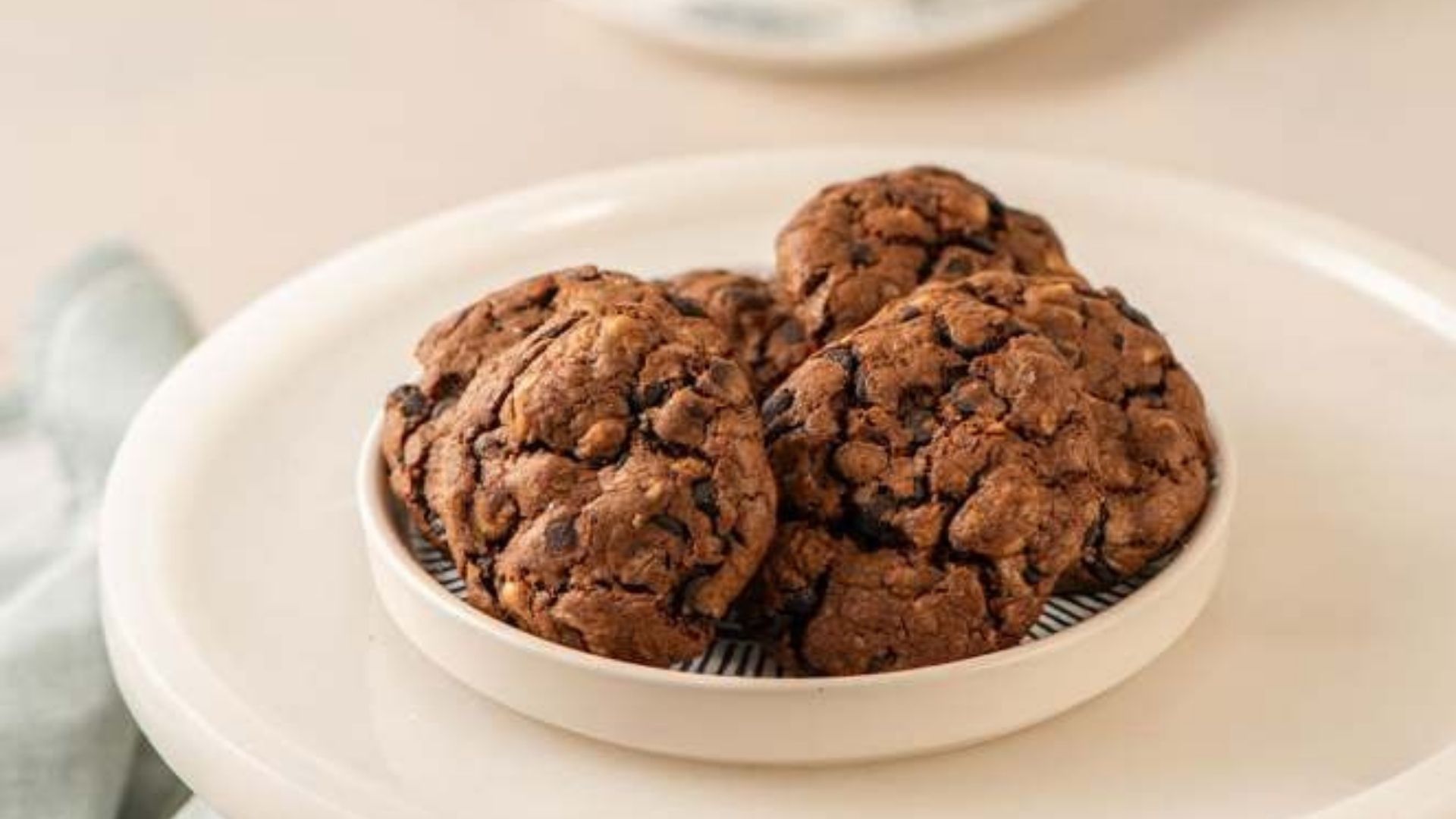 Çikolatalı Parçacıklı Cookie