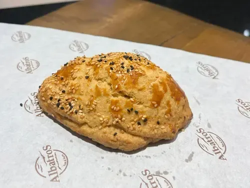 Dereotlu Peynirli Poğaça