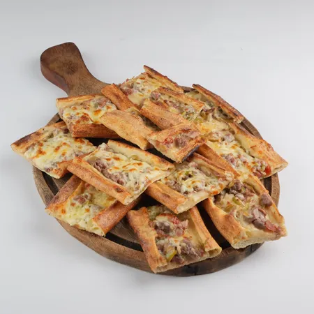 Kuşbaşılı Pide